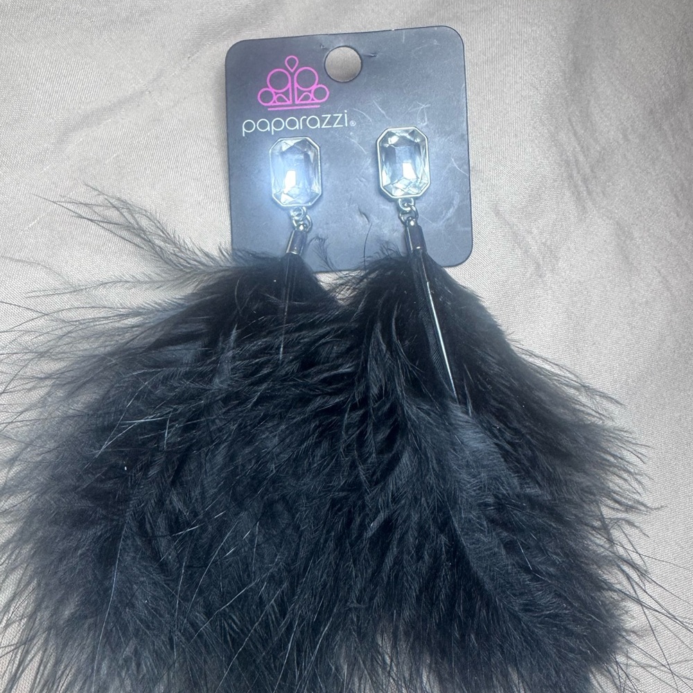 Paparazzi Midnight Black Feather Earrings